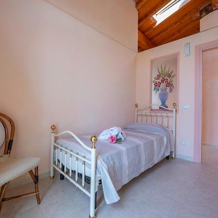 Villa Clara Few Km From The Sea - Happy Rentals Pietrasanta Eksteriør bilde