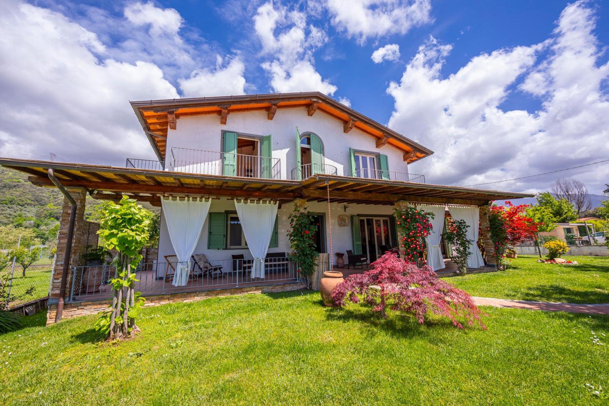Villa Clara Few Km From The Sea - Happy Rentals Pietrasanta Eksteriør bilde